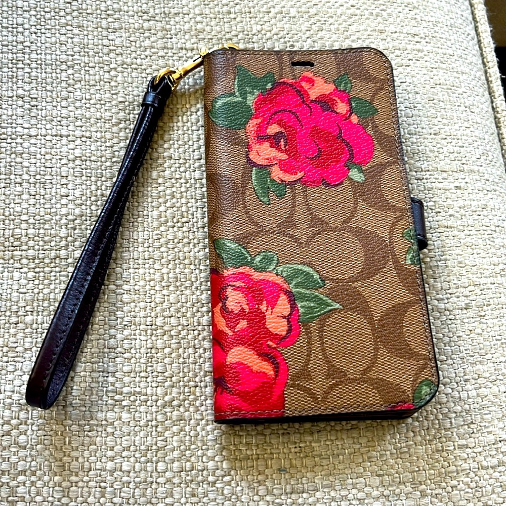 Gently used Coach iPhone Xs case. In great condition.